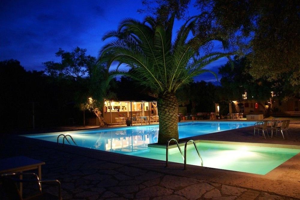 Thalero Holidays Center ลิเกีย ภายนอก รูปภาพ